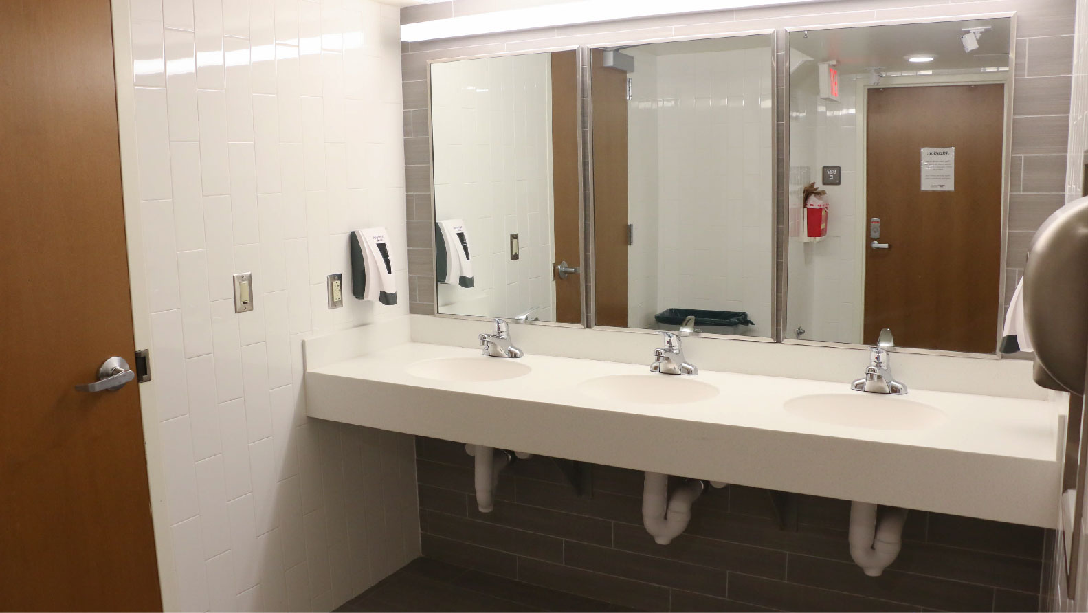 Woods Single user private bathroom sinks