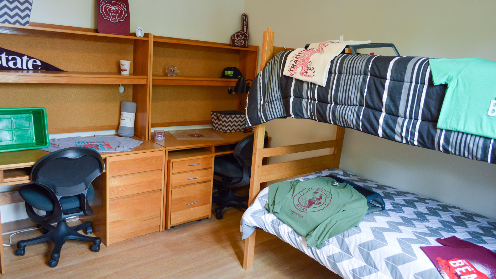 Scholars House Bedroom 2 desks with chairs